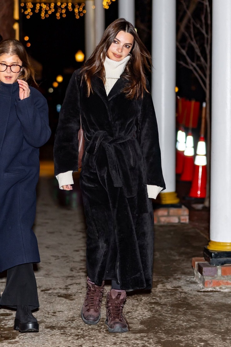 Emily Ratajkowski
