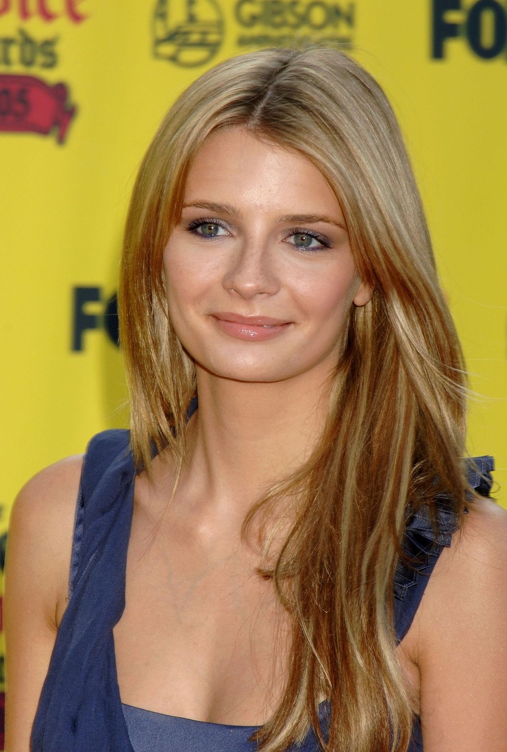 Picture of Mischa Barton Picture of Mischa Barton