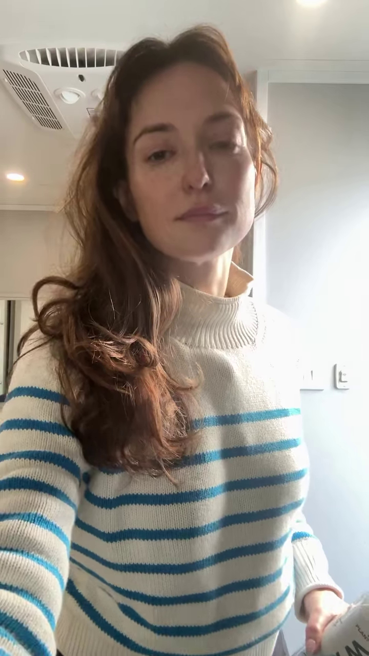 Milana Vayntrub