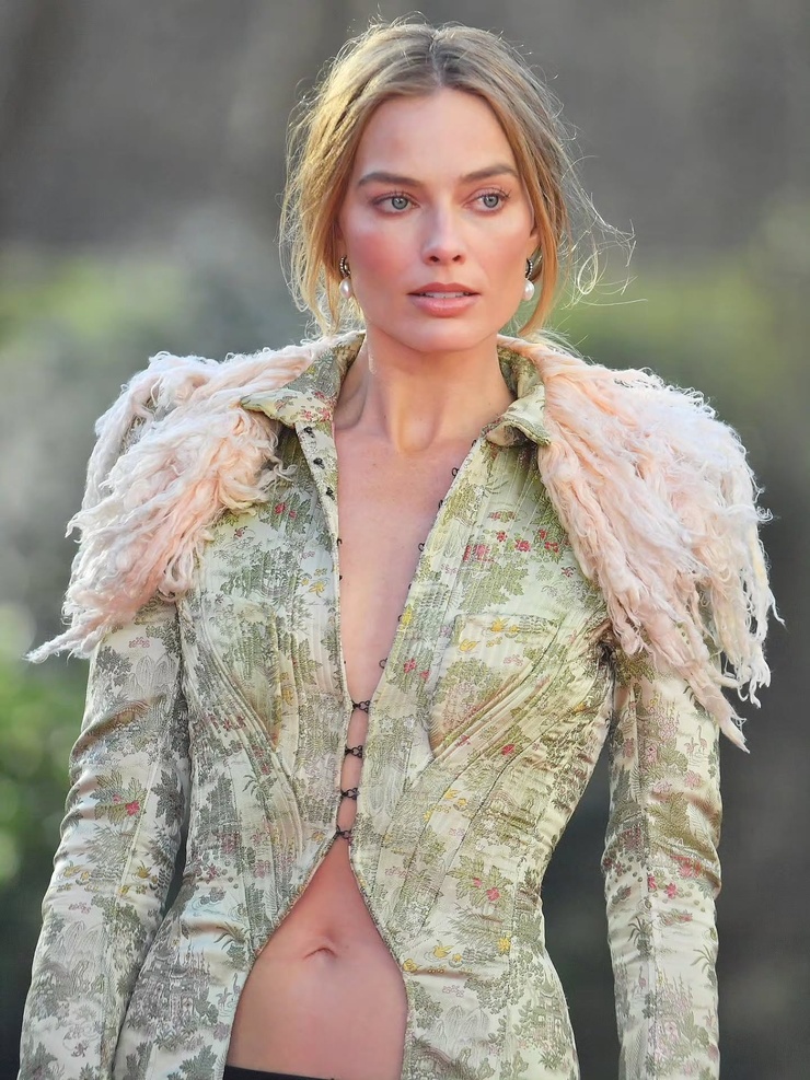 Margot Robbie