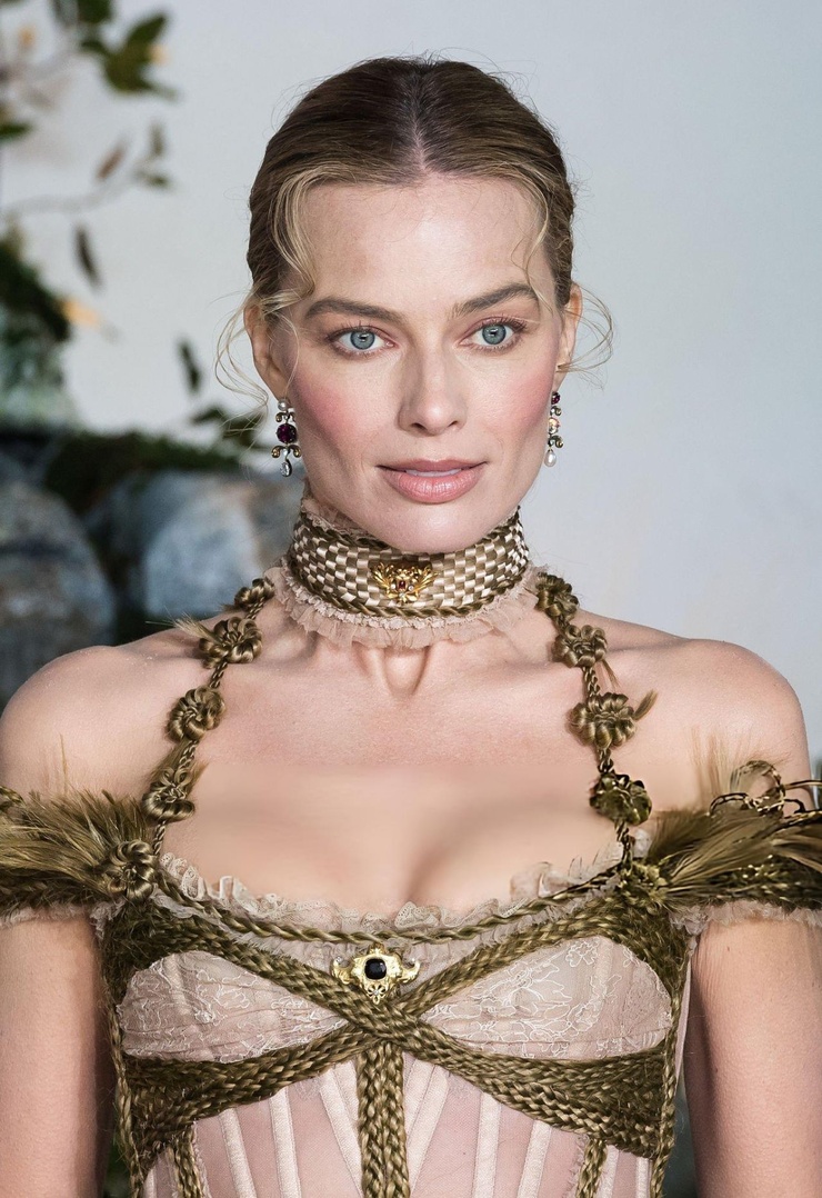 Margot Robbie