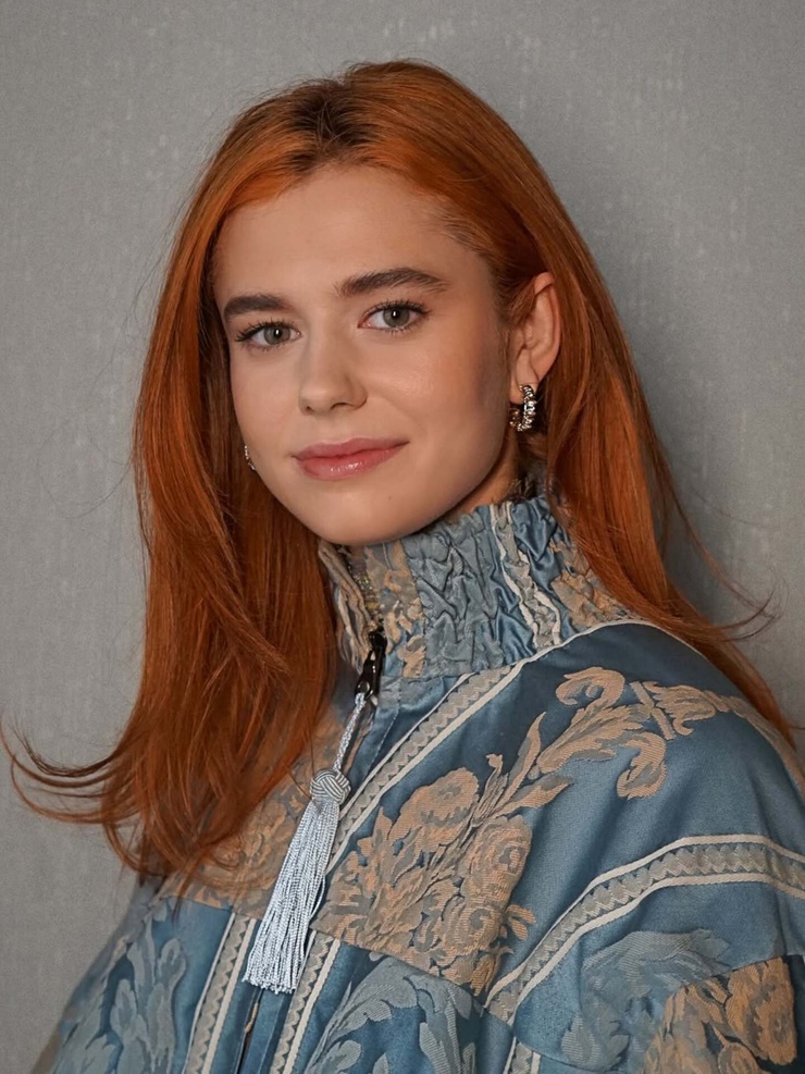 Alison Oliver