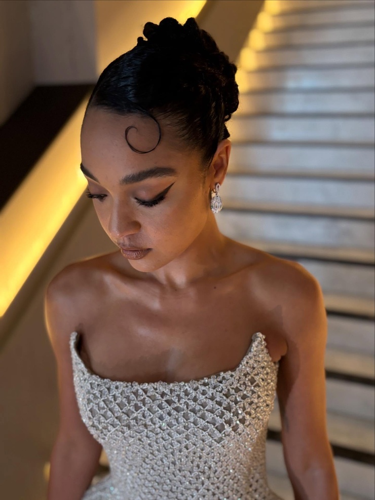 Aisha Dee