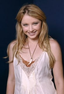 Elisabeth Harnois