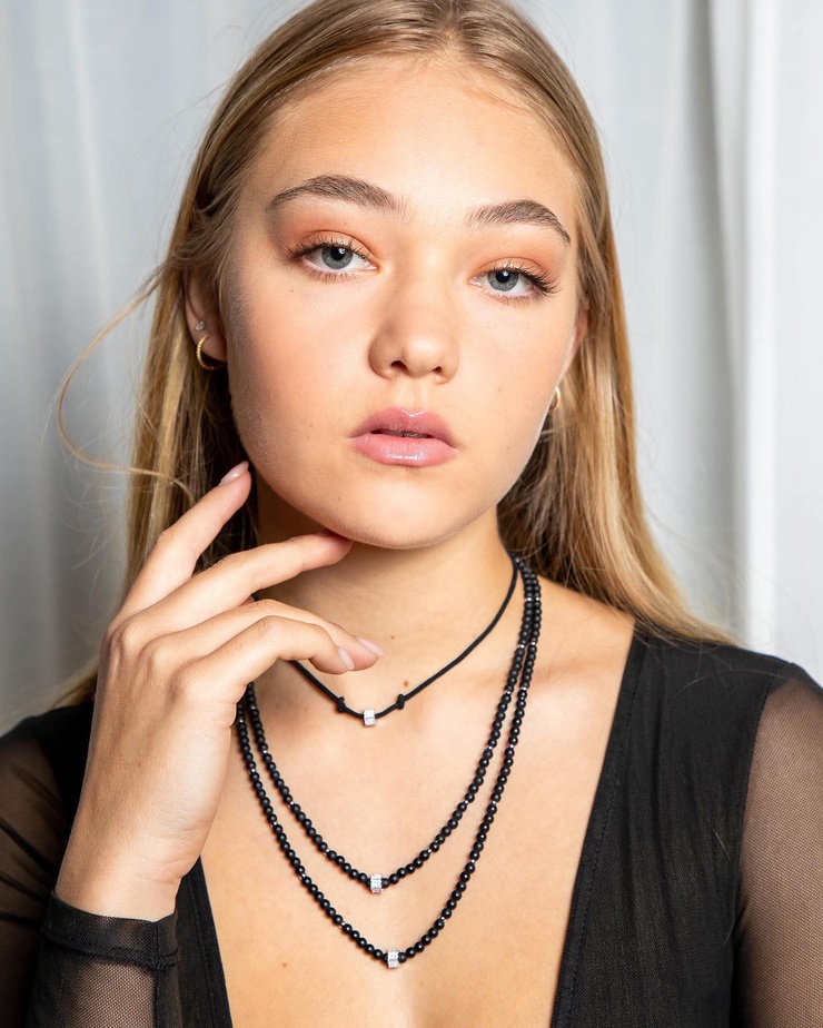 Jasmine Hendriks Jasmine Hendriks