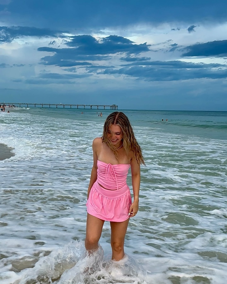 Jasmine Hendriks Jasmine Hendriks