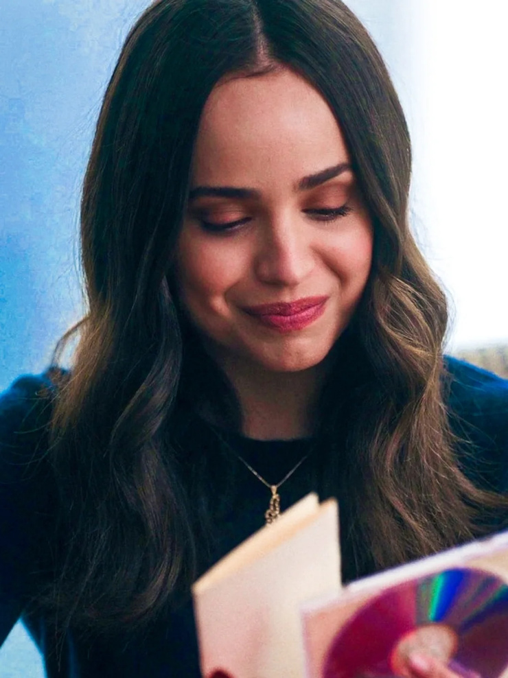 Sofia Carson
