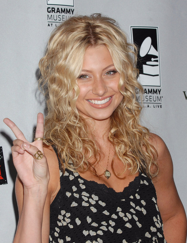 Aly Michalka