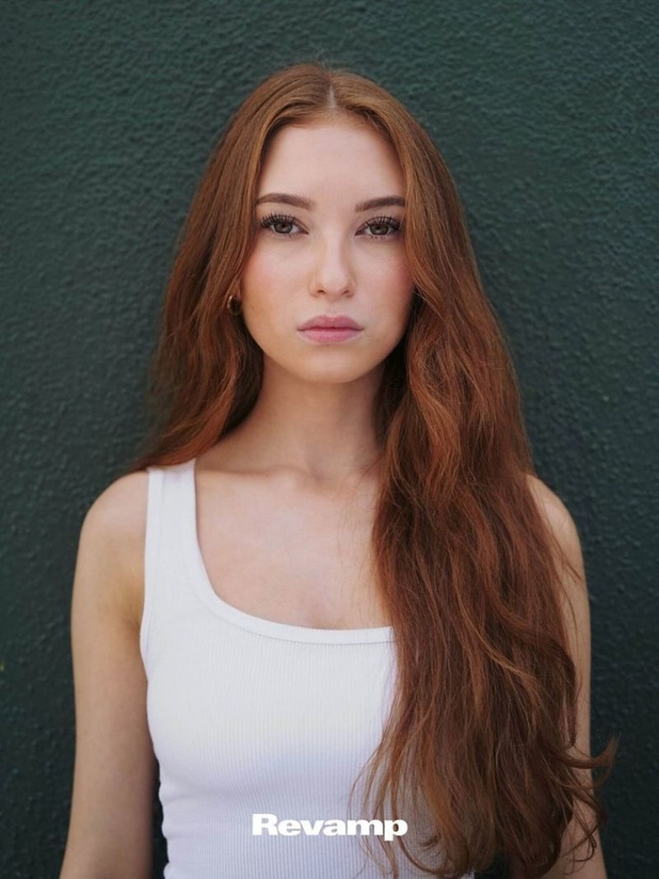 Caroline Elle Abrams