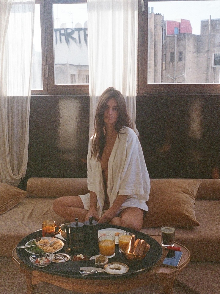 Emily Ratajkowski