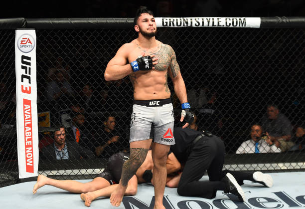 Brad Tavares
