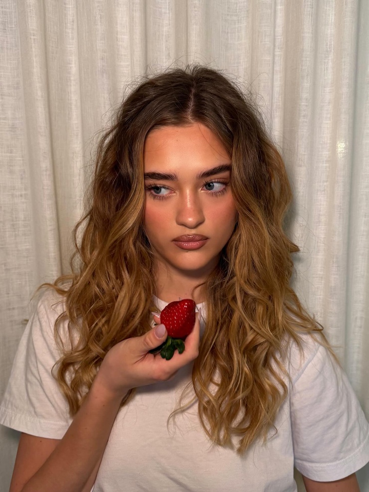 Lizzy Greene
