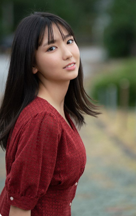 Aika Sawaguchi Aika Sawaguchi