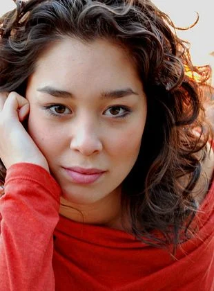 Luana Tanaka