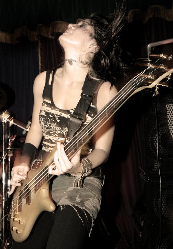 Emma Anzai Emma Anzai