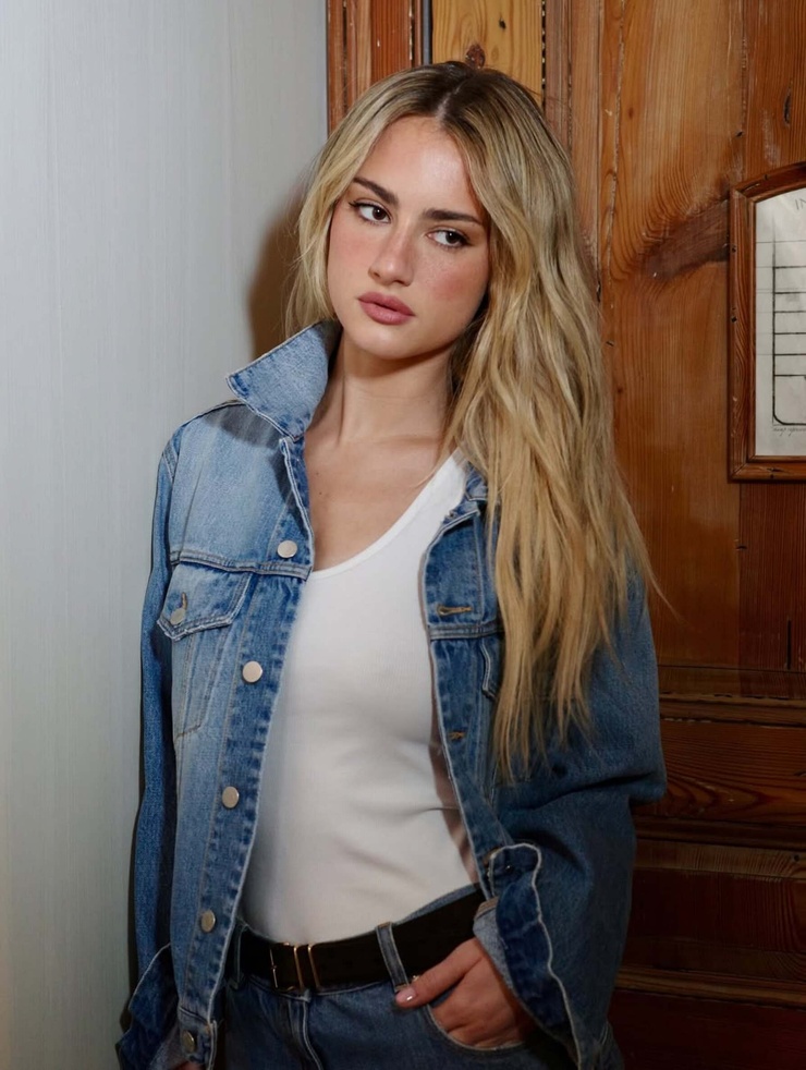 Grace Van Patten