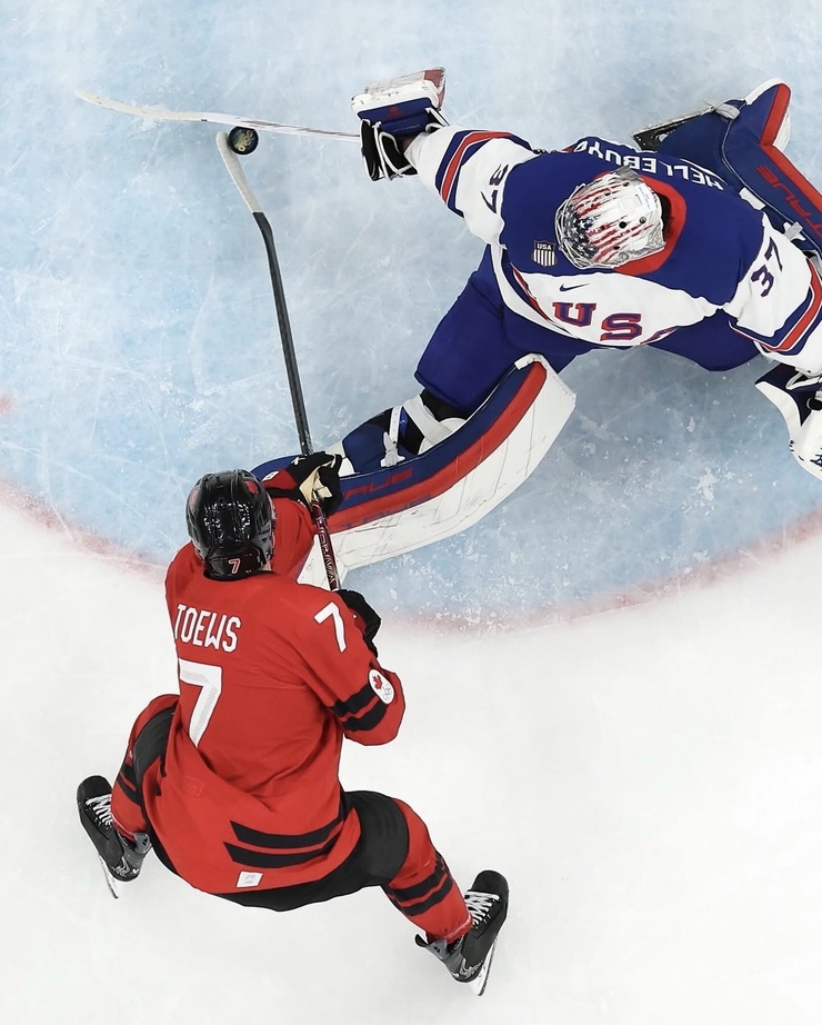 Connor Hellebuyck