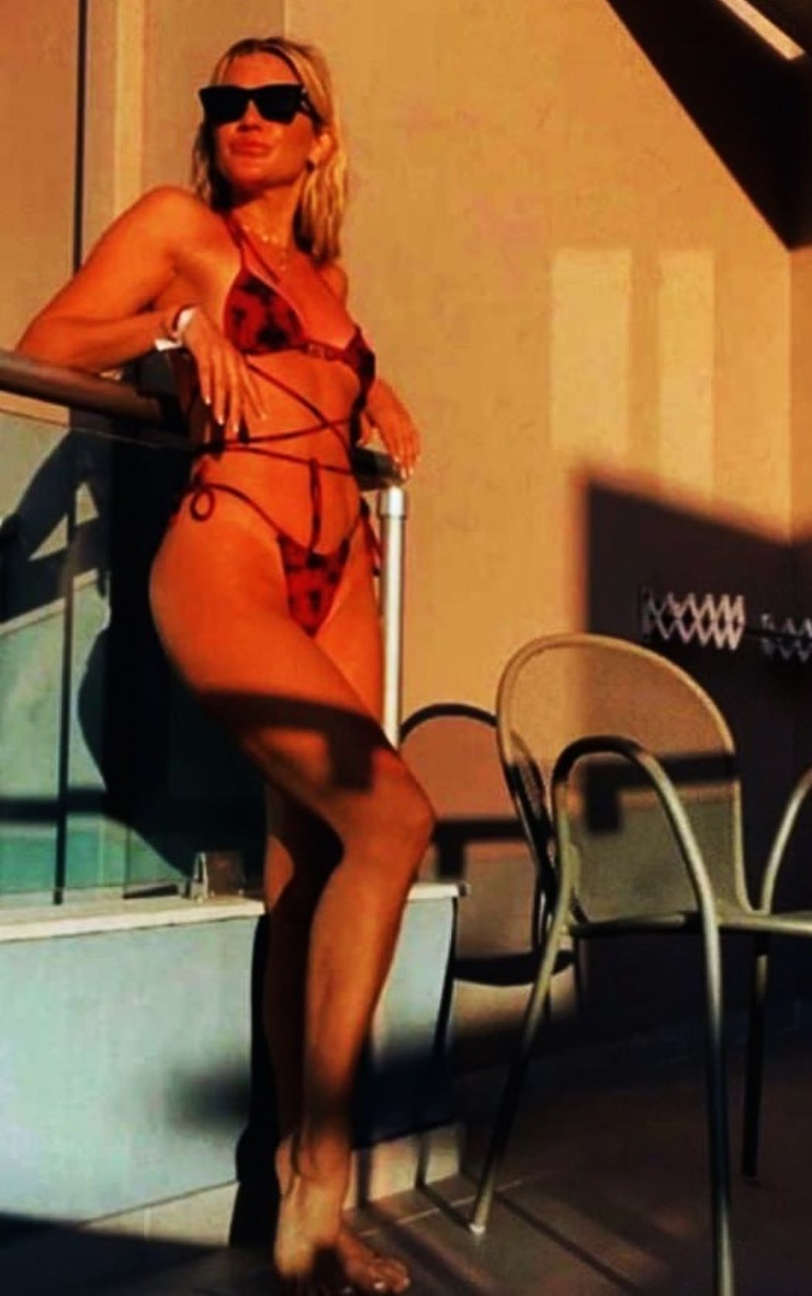 Ashley Roberts Ashley Roberts
