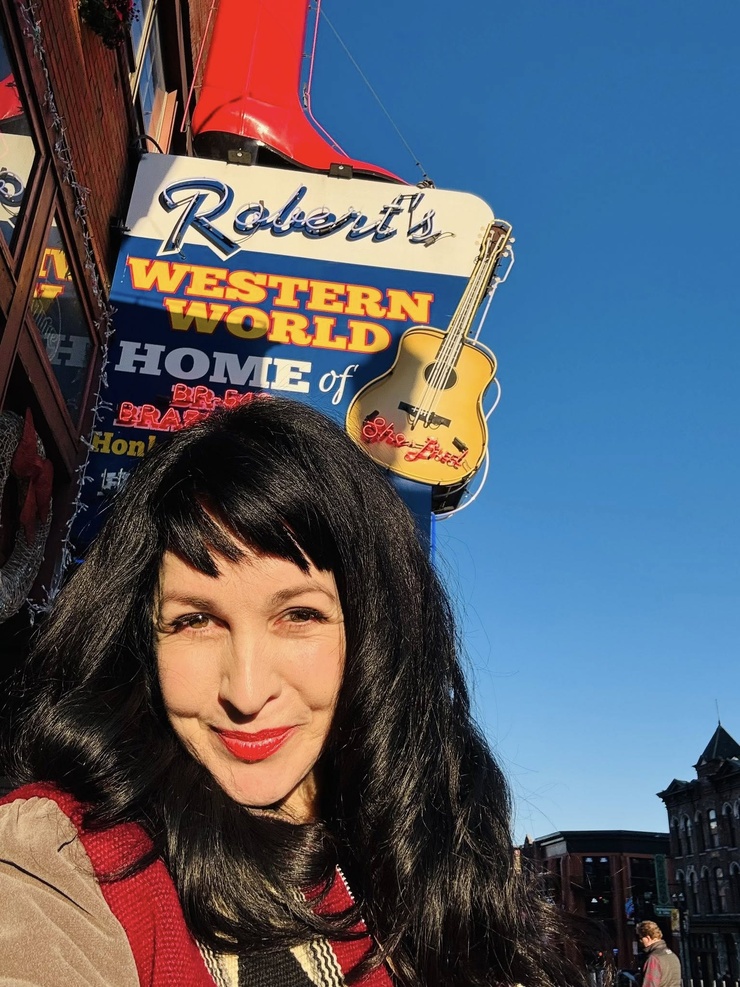 Grey DeLisle