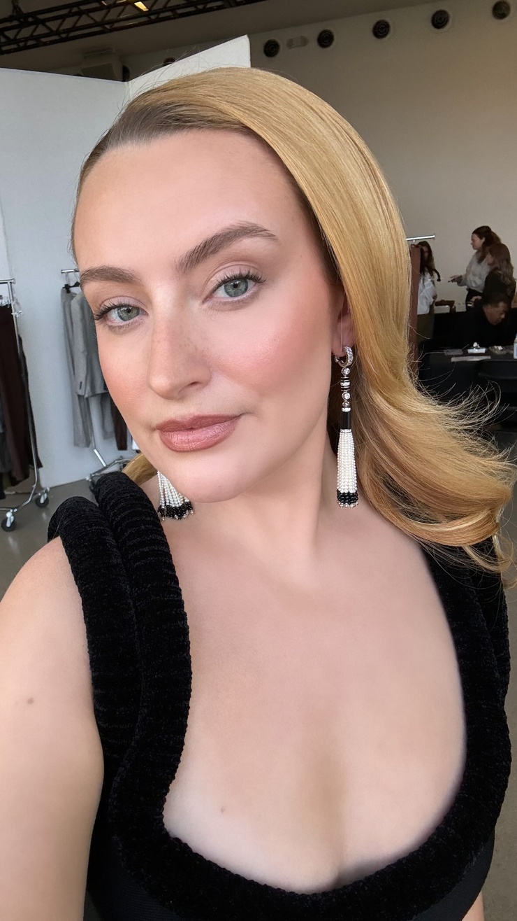Amelia Dimoldenberg