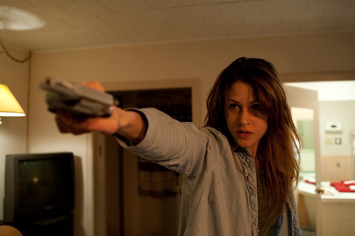 Amanda Crew