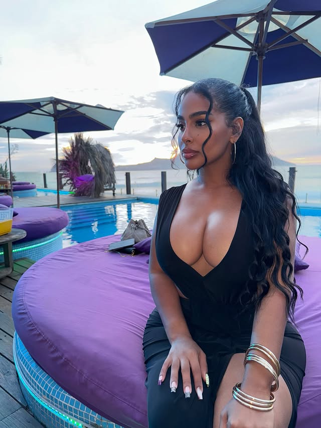 Ayisha Diaz Ayisha Diaz