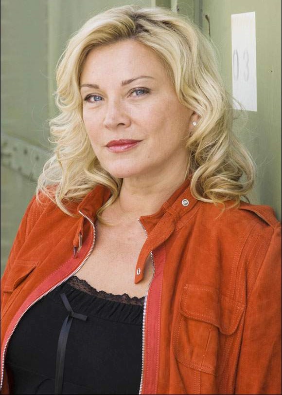 Amanda Redman