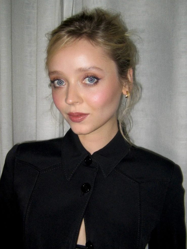 Madeleine Arthur Madeleine Arthur