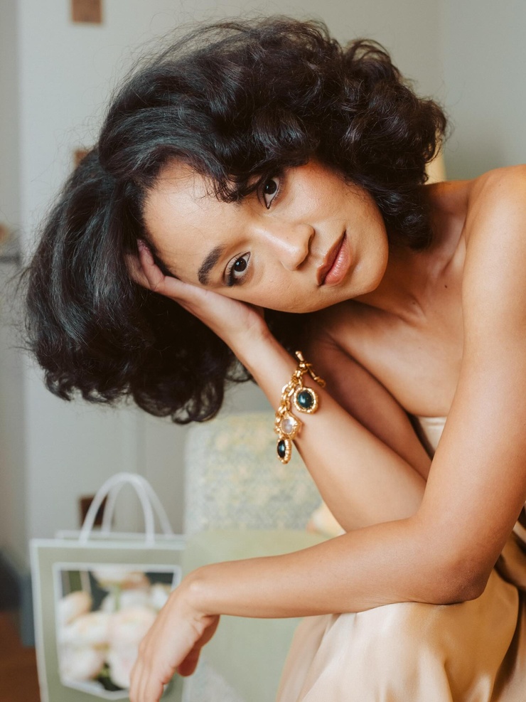 Aisha Dee