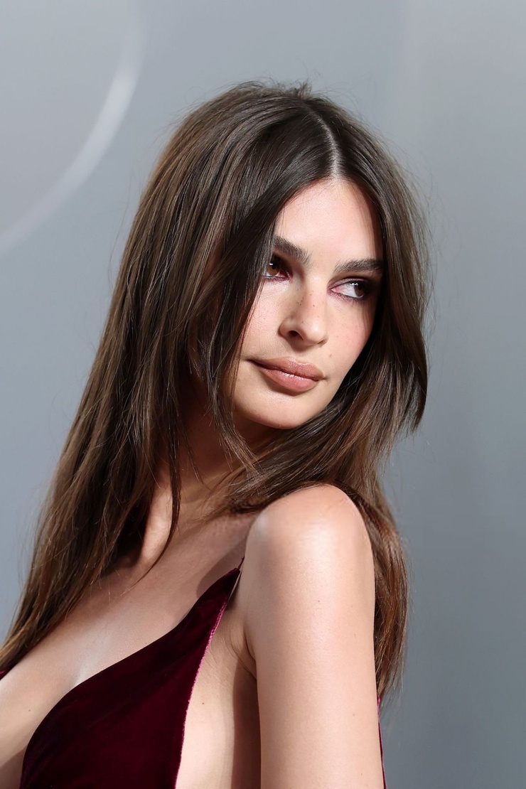 Emily Ratajkowski Emily Ratajkowski