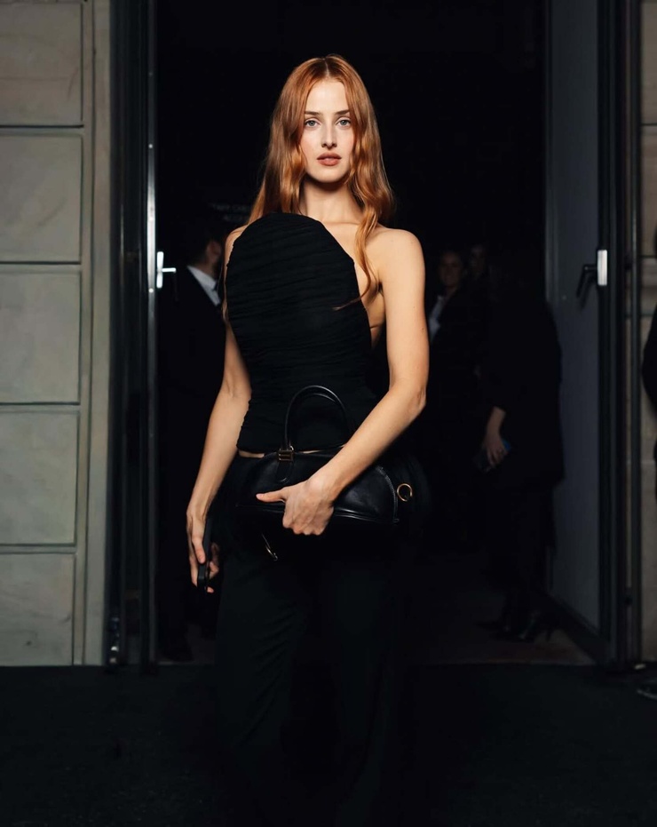 Anna Van Patten