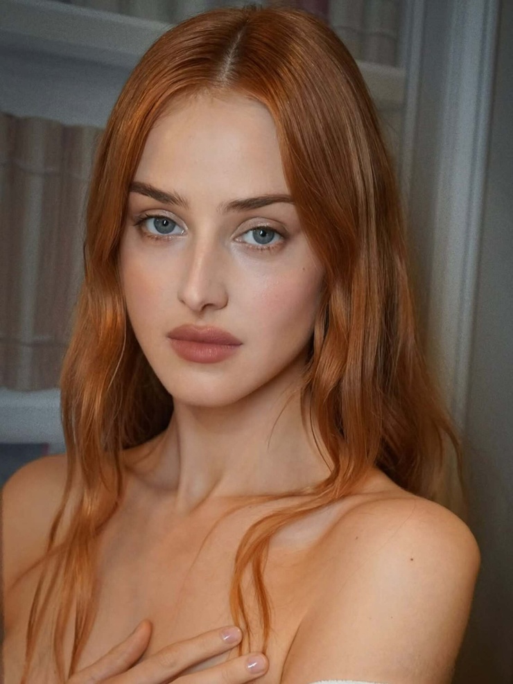 Anna Van Patten