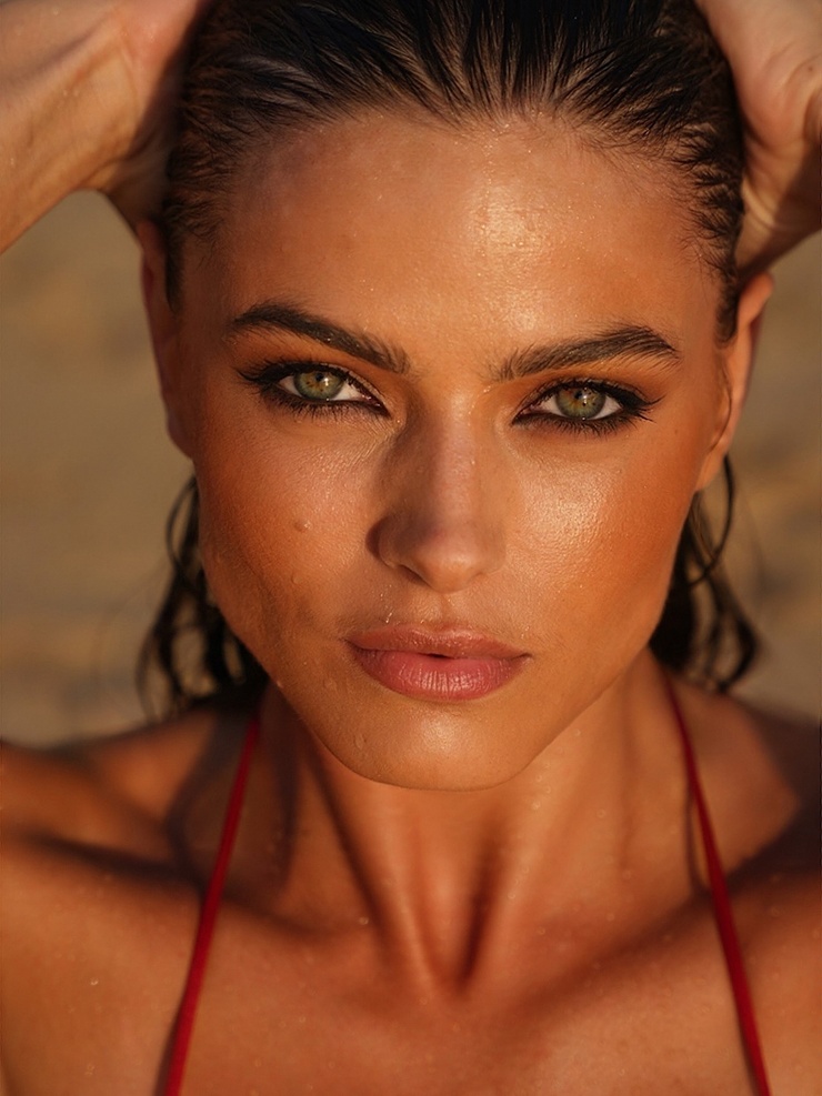 Manon Raxach