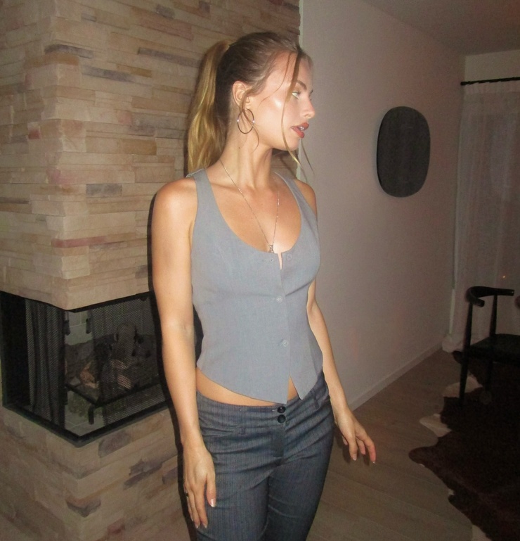 Ashley Graves