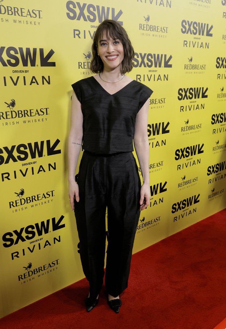 Lizzy Caplan Lizzy Caplan