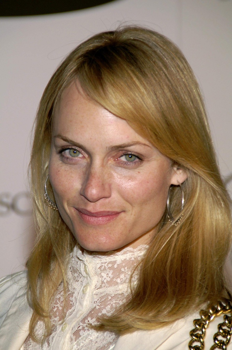 Amber Valletta