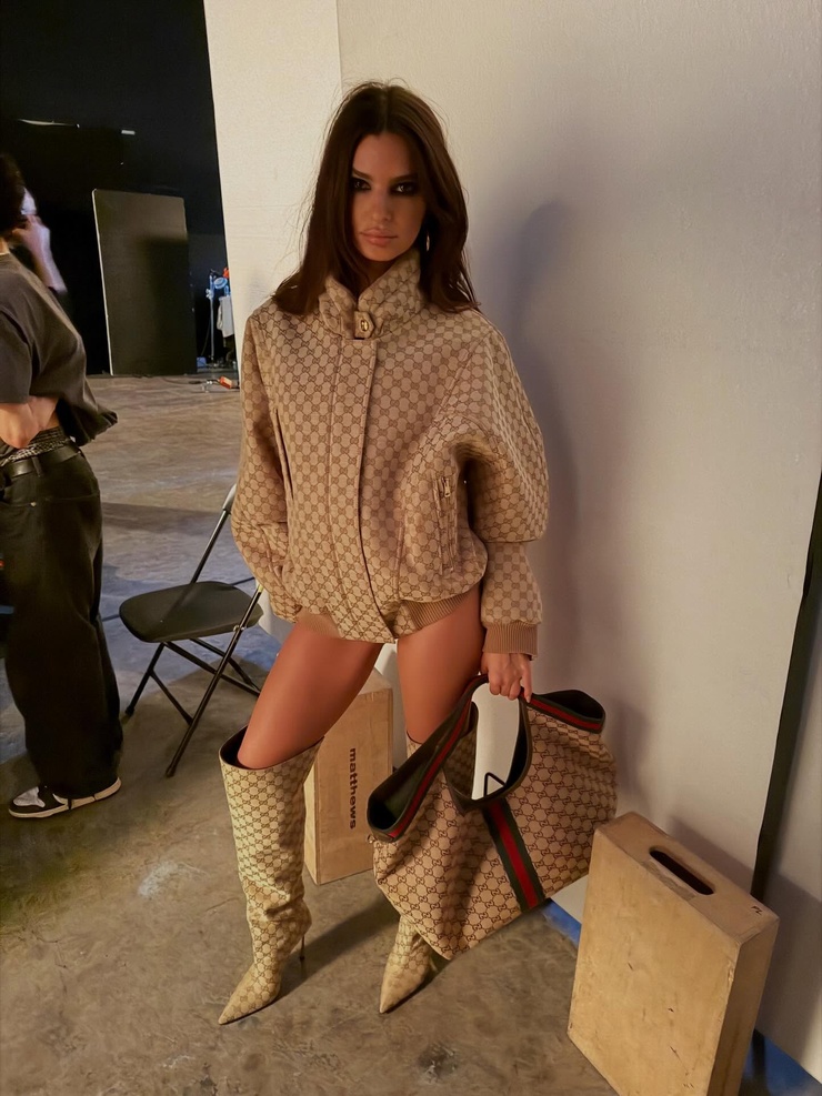 Emily Ratajkowski