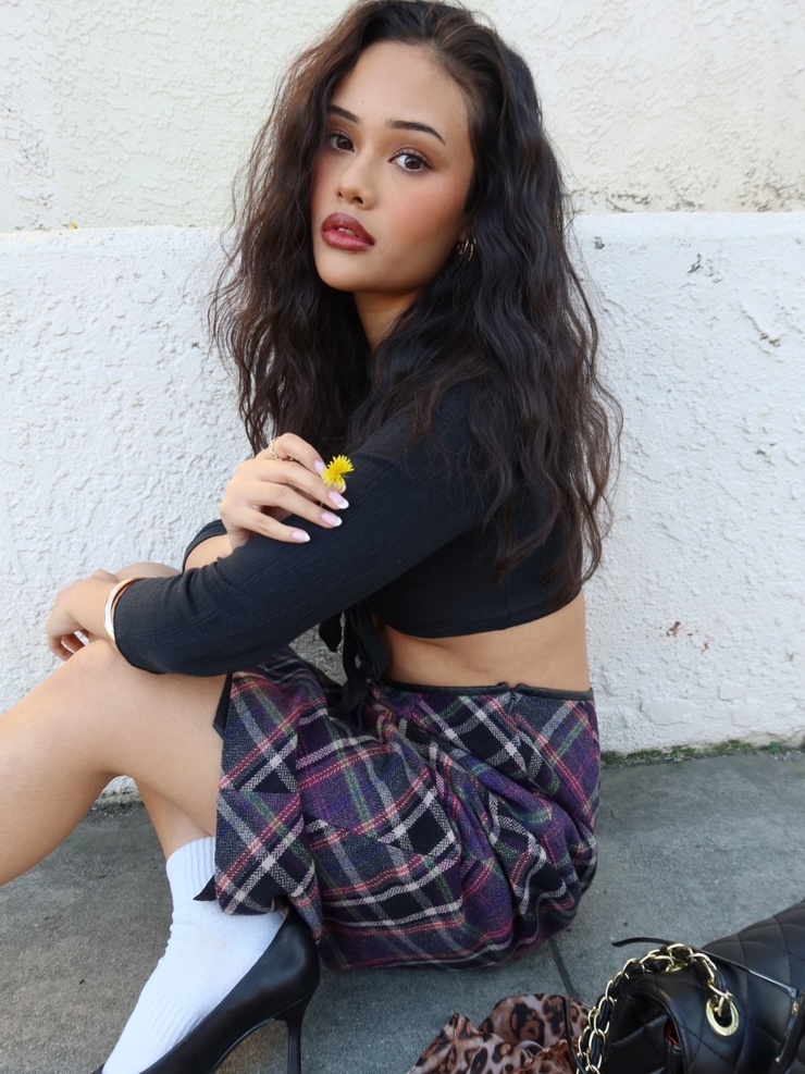 Ariana Tan