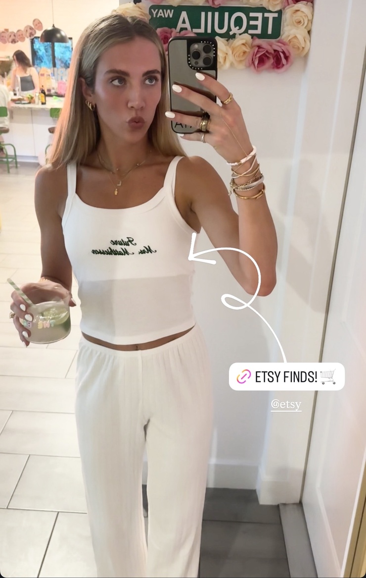 Lexie Hull