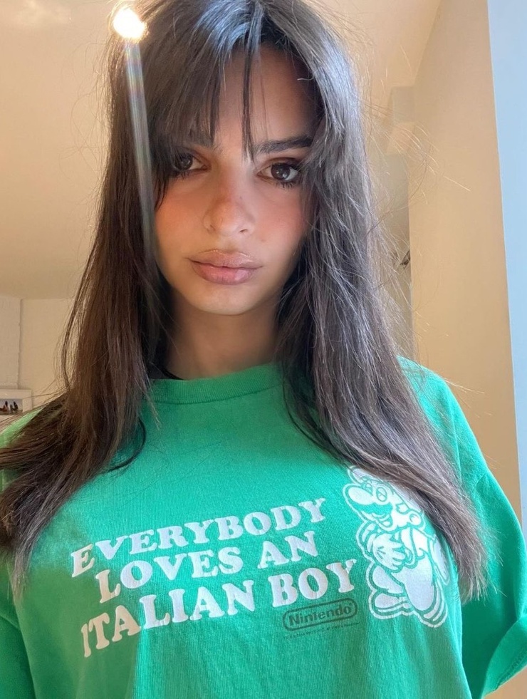 Emily Ratajkowski