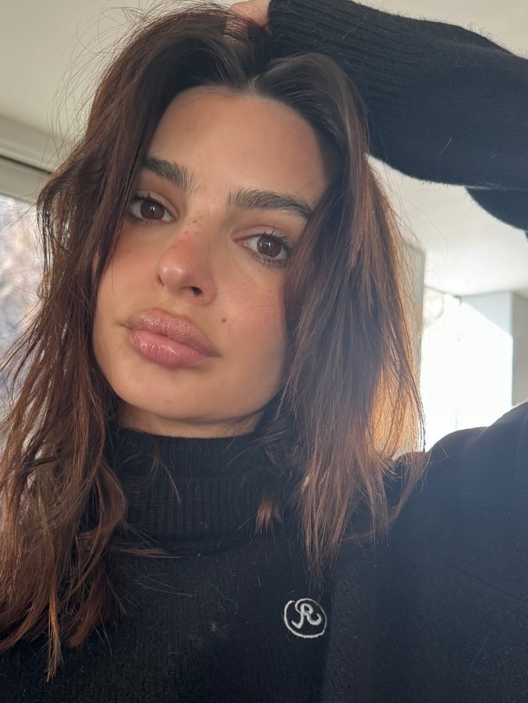 Emily Ratajkowski Emily Ratajkowski