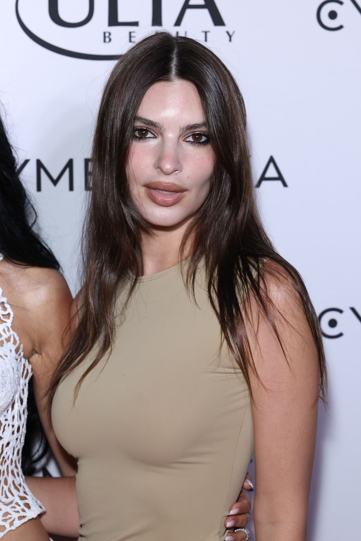 Emily Ratajkowski Emily Ratajkowski