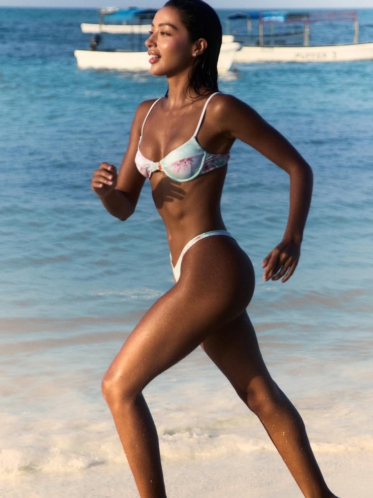 Alejandra Vidal Alejandra Vidal