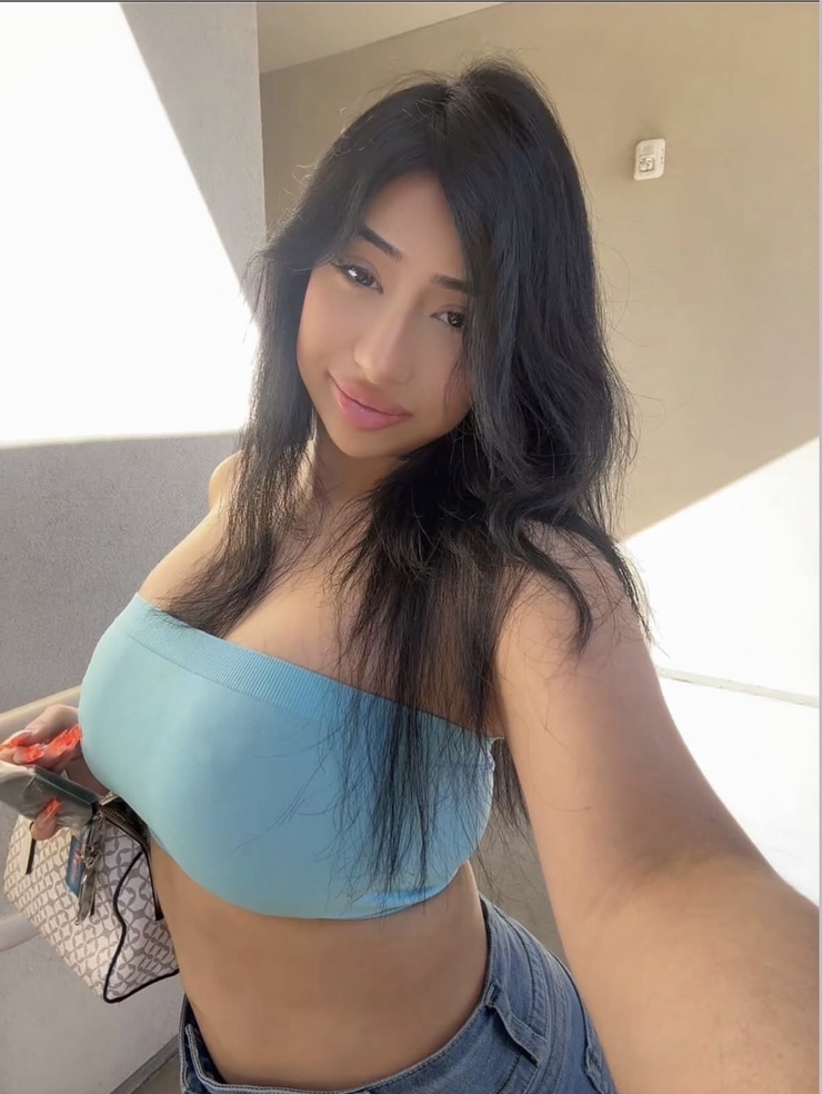 Moni Alez