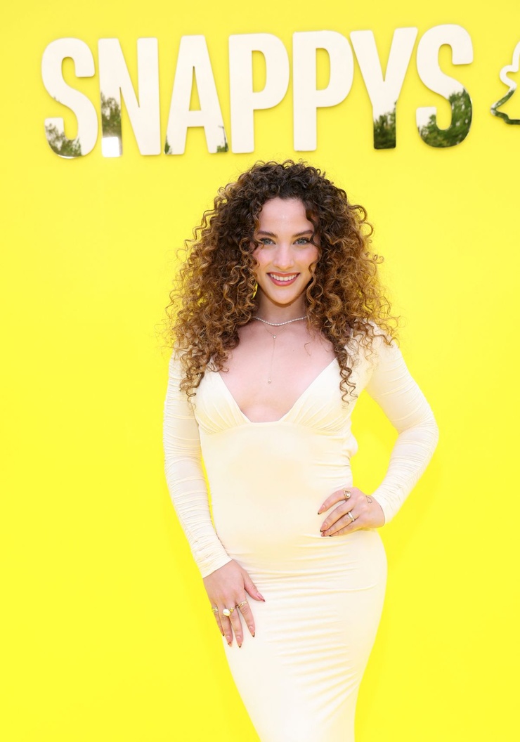 Sofie Dossi Sofie Dossi