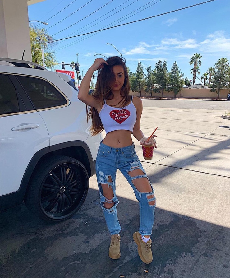 Taylor Alesia