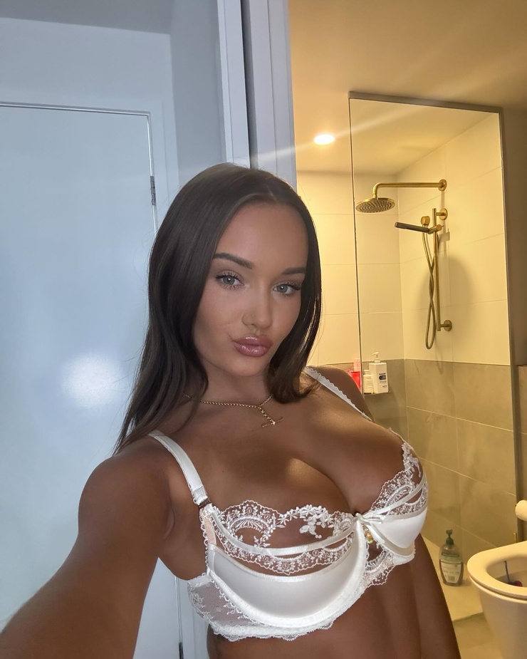 Imogen Grace