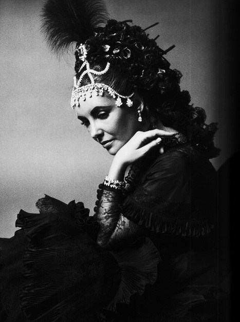 Elizabeth Taylor Elizabeth Taylor