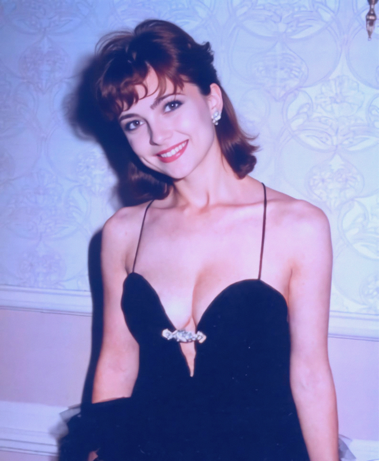 Emma Samms