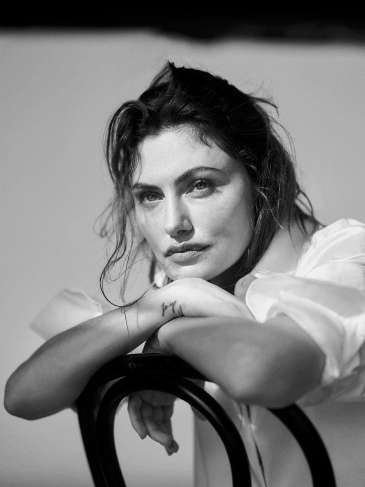 Phoebe Tonkin
